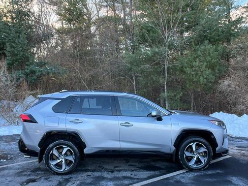 2021 Toyota RAV4 Prime SE