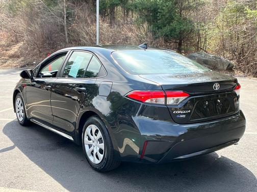 0209 2021 Toyota Corolla LE