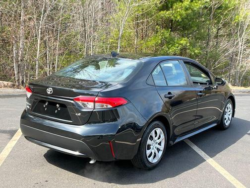 0209 2021 Toyota Corolla LE