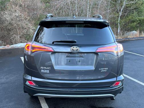 2017 Toyota RAV4 Limited