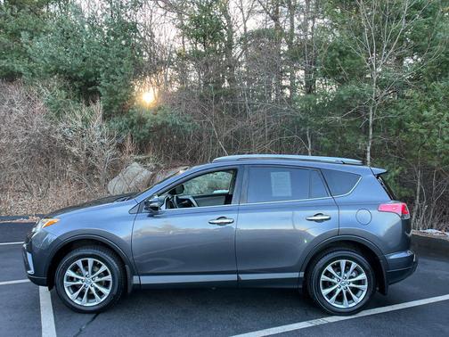 2017 Toyota RAV4 Limited