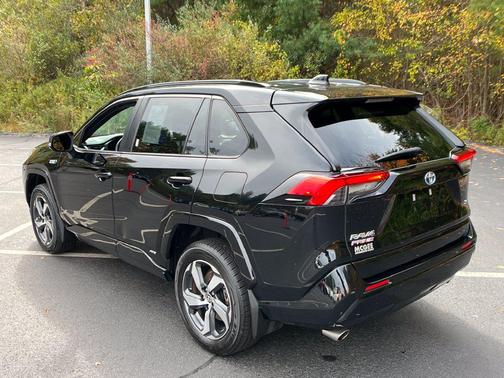 Midnight Black Metallic 2023 Toyota RAV4 Prime SE