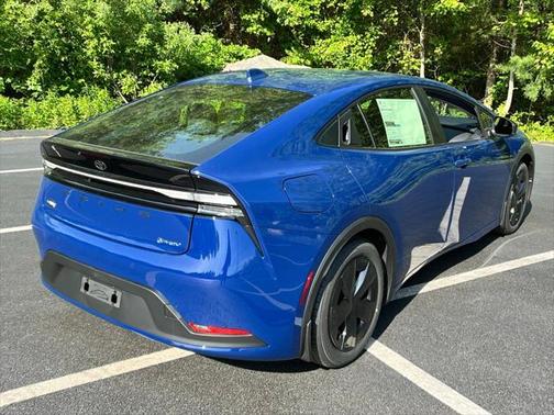 2025 Toyota Prius L