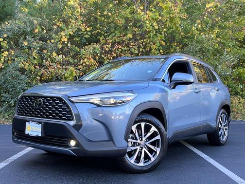 2023 Toyota Corolla Cross XLE
