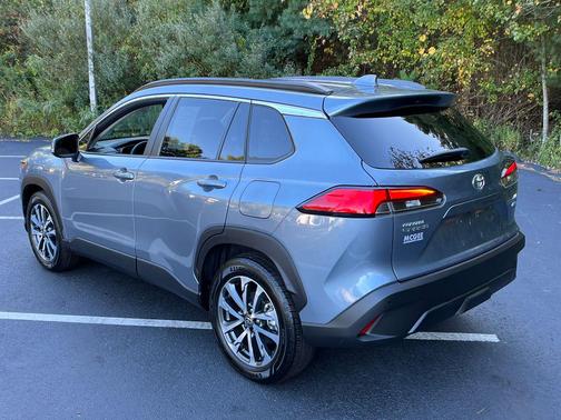 2023 Toyota Corolla Cross XLE
