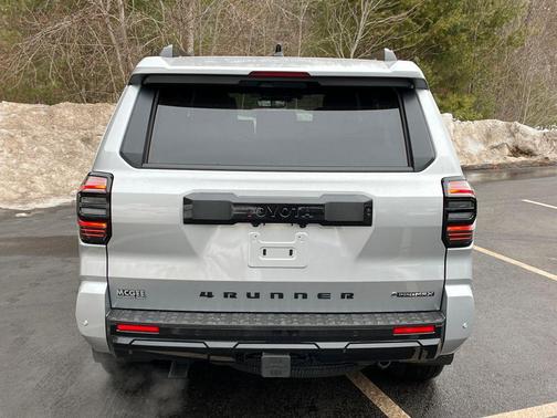 2026 Toyota 4Runner Hybrid Platinum