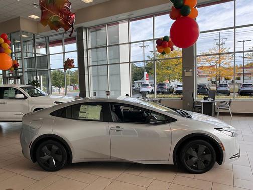 2025 Toyota Prius Plug-In Hybrid XSE Premium