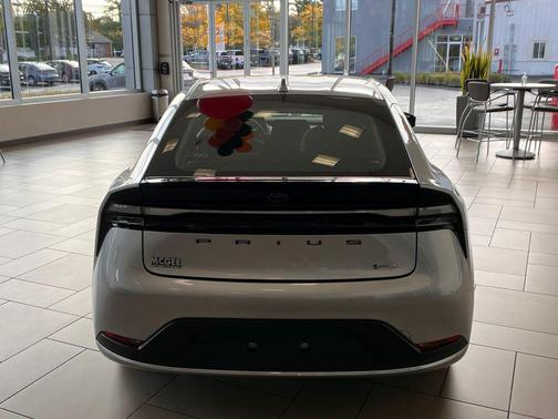 2025 Toyota Prius Plug-In Hybrid XSE Premium