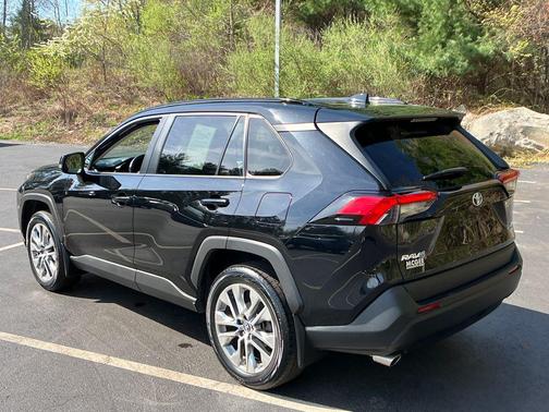 Midnight Black Metallic 2019 Toyota RAV4 XLE Premium