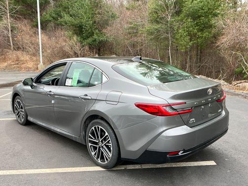 01l5 2026 Toyota Camry XLE