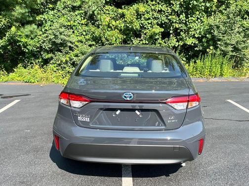 2025 Toyota Corolla Hybrid LE