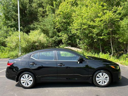 Super Black 2025 Nissan Sentra S