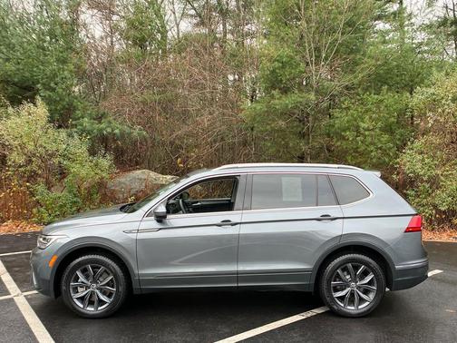 2022 Volkswagen Tiguan 2.0T SE 4MOTION