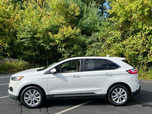 2020 Ford Edge Titanium