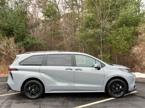 2026 Toyota Sienna Woodland Edition
