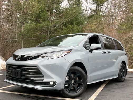 2026 Toyota Sienna Woodland Edition