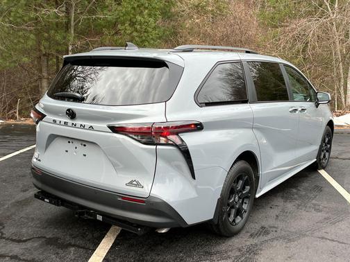 2026 Toyota Sienna Woodland Edition