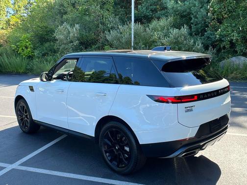 2024 Land Rover Range Rover Sport SE