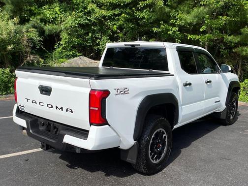 Ice 2025 Toyota Tacoma TRD Off-Road