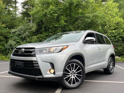 2017 Toyota Highlander SE