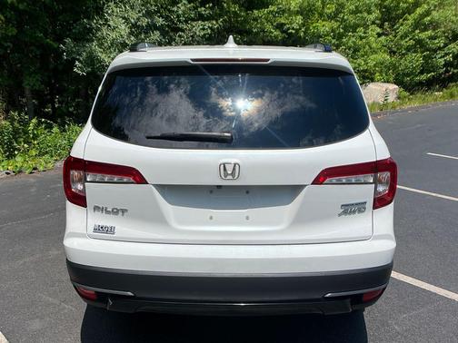 White 2021 Honda Pilot AWD Special Edition