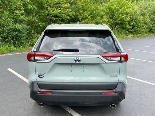 2023 Toyota RAV4 Hybrid XLE