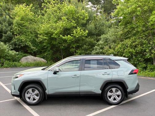 2023 Toyota RAV4 Hybrid XLE