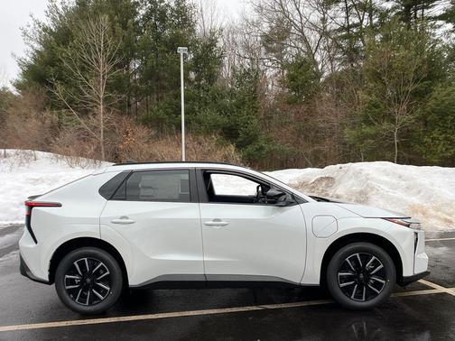 0089 2026 Toyota bZ XLE