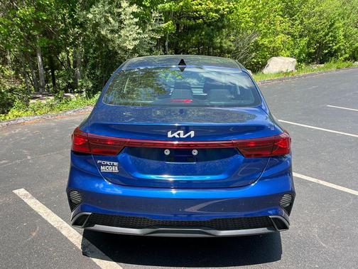 Deep Sea Blue 2023 Kia Forte LXS