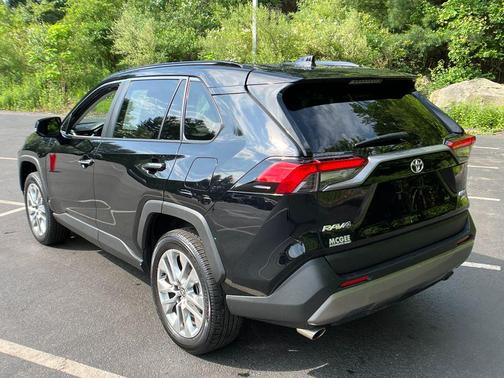 0218 2025 Toyota RAV4 Limited