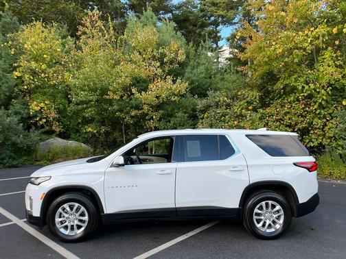 2023 Chevrolet Traverse LS