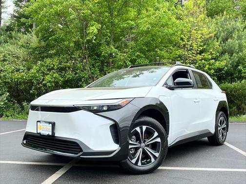 2025 Toyota bZ4X XLE