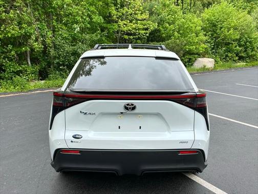 2025 Toyota bZ4X XLE