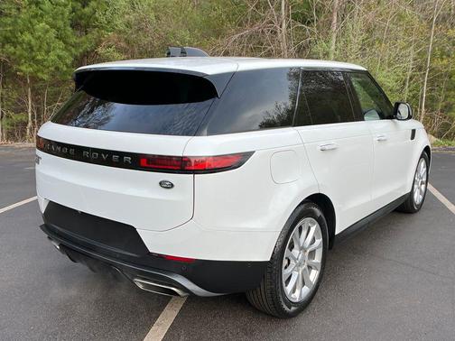 Fuji White 2023 Land Rover Range Rover Sport SE