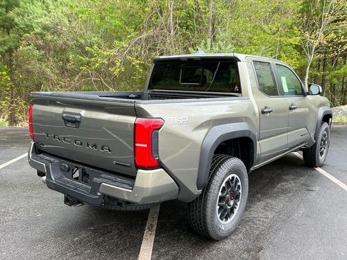 Bronze Oxide 2026 Toyota Tacoma Hybrid TRD Off Road