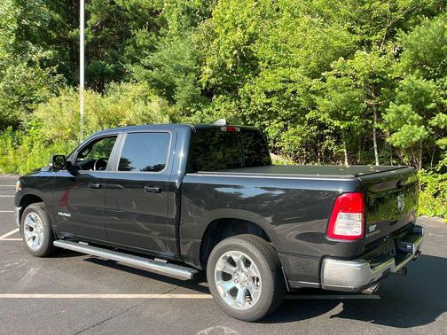 Diamond Black Crystal Pearlcoat 2021 RAM 1500 Big Horn/Lone Star