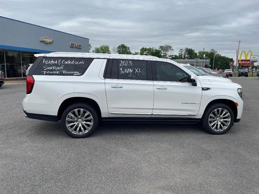 2023 GMC Yukon XL Denali