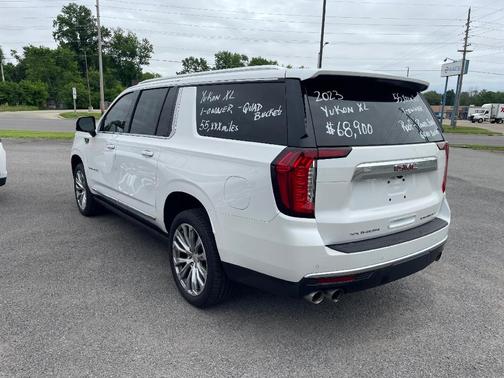 2023 GMC Yukon XL Denali