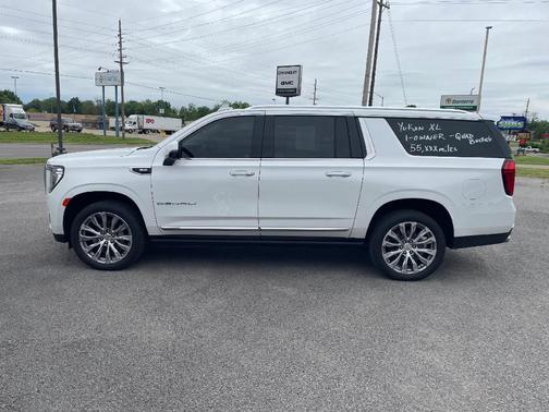 2023 GMC Yukon XL Denali