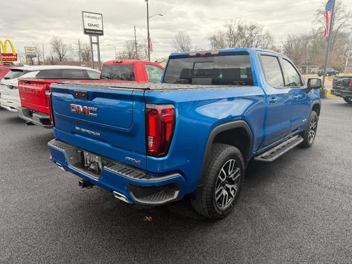 2023 GMC Sierra 1500 AT4