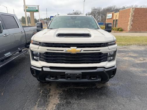 2026 Chevrolet Silverado 2500 Custom