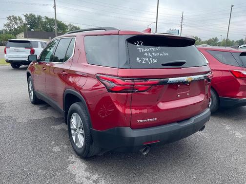 2022 Chevrolet Traverse LT Cloth