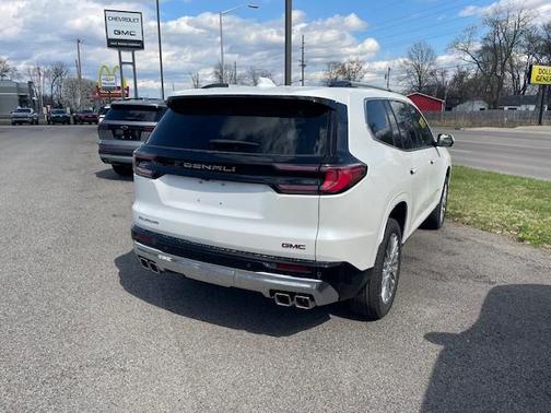 2025 GMC Acadia Denali