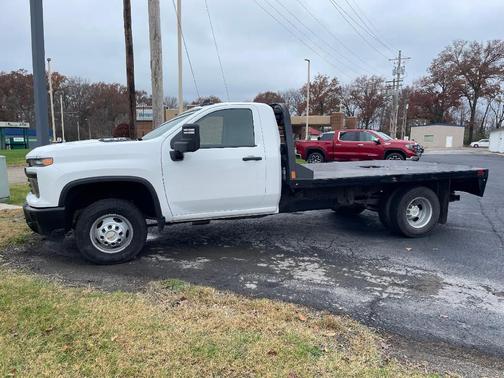 2025 Chevrolet Silverado 3500 WT