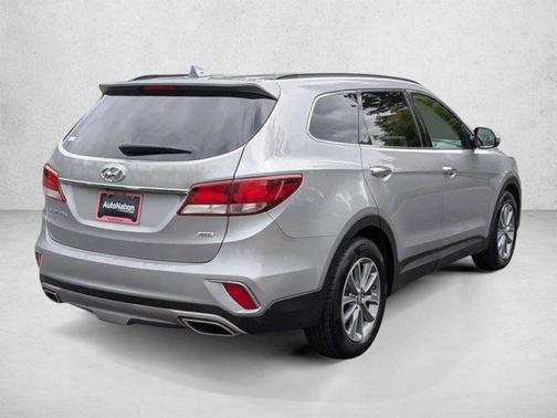 Iron Frost 2017 Hyundai SANTA FE SE
