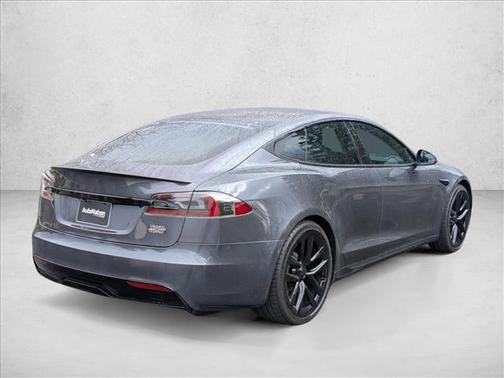 2022 Tesla Model S Plaid