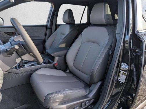 Crystal Black Silica 2026 Subaru Outback Premium