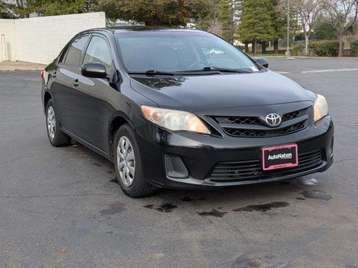 2011 Toyota Corolla LE