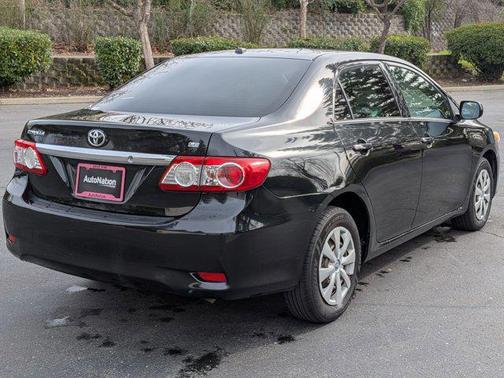 2011 Toyota Corolla LE