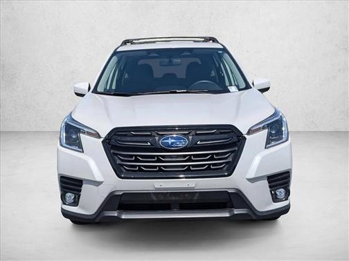 Crystal White Pearl 2024 Subaru Forester Premium